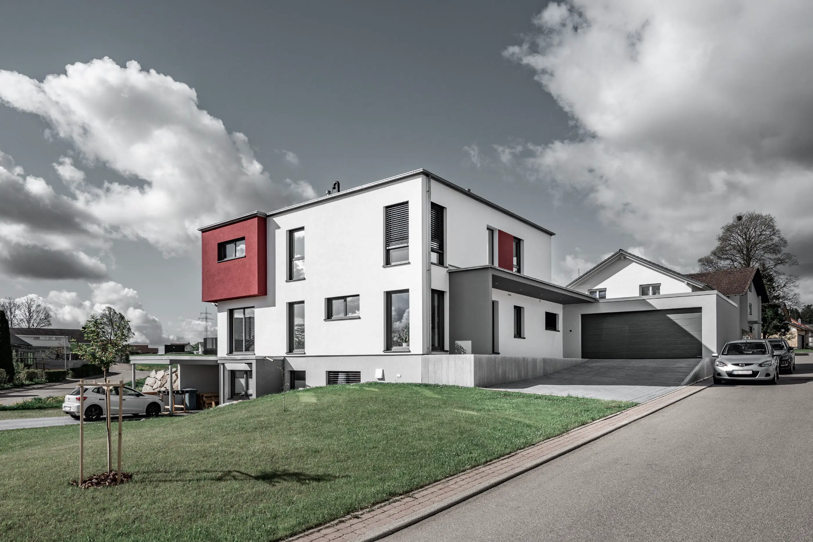 Aussenansicht vom Einfamilienhaus der Familie Ganter, gebaut von Hauser Massivbau