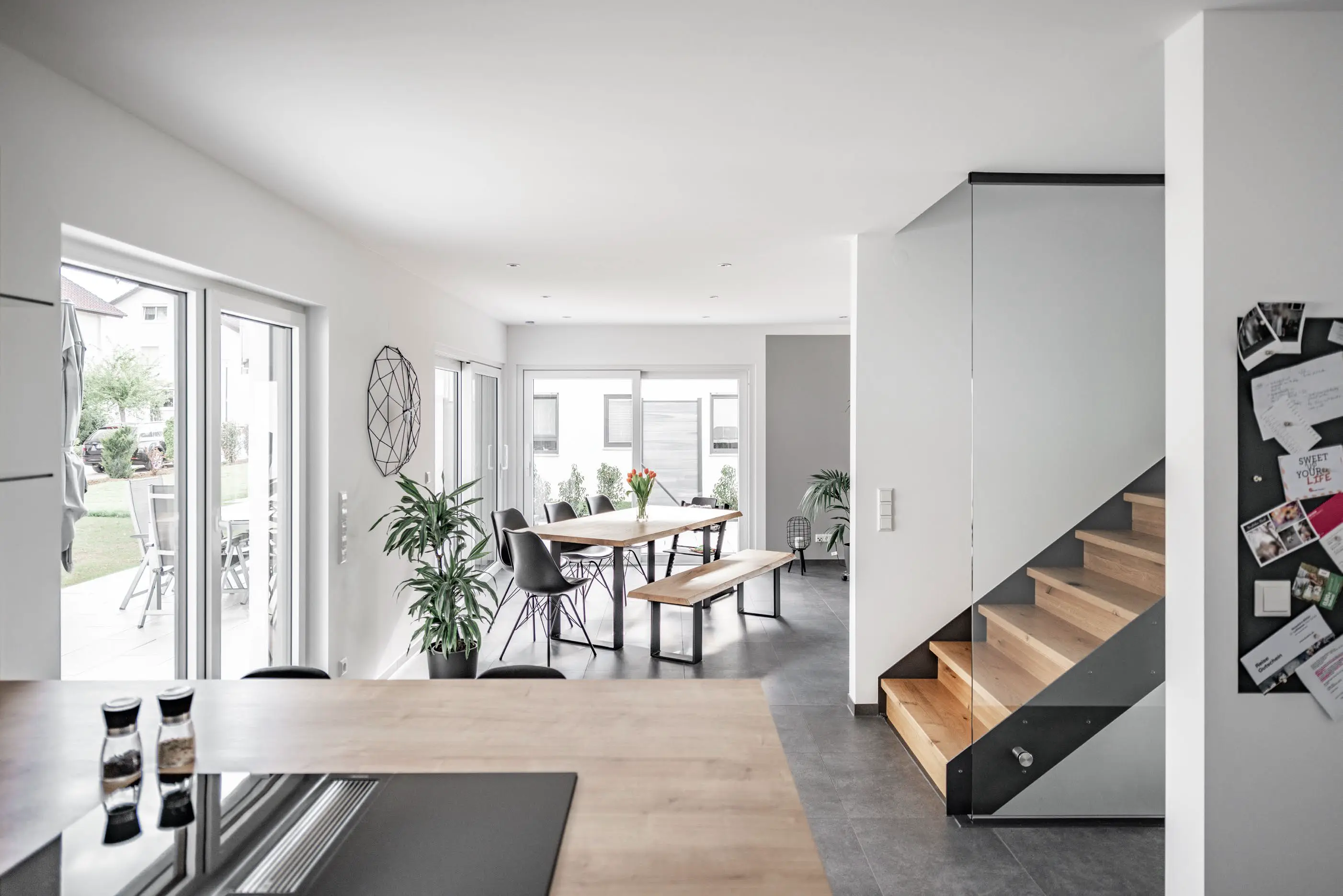 Essbereich im Einfamilienhaus der Familie Lehner-Fischer in Tuttlingen, gebaut von Hauser Massivbau