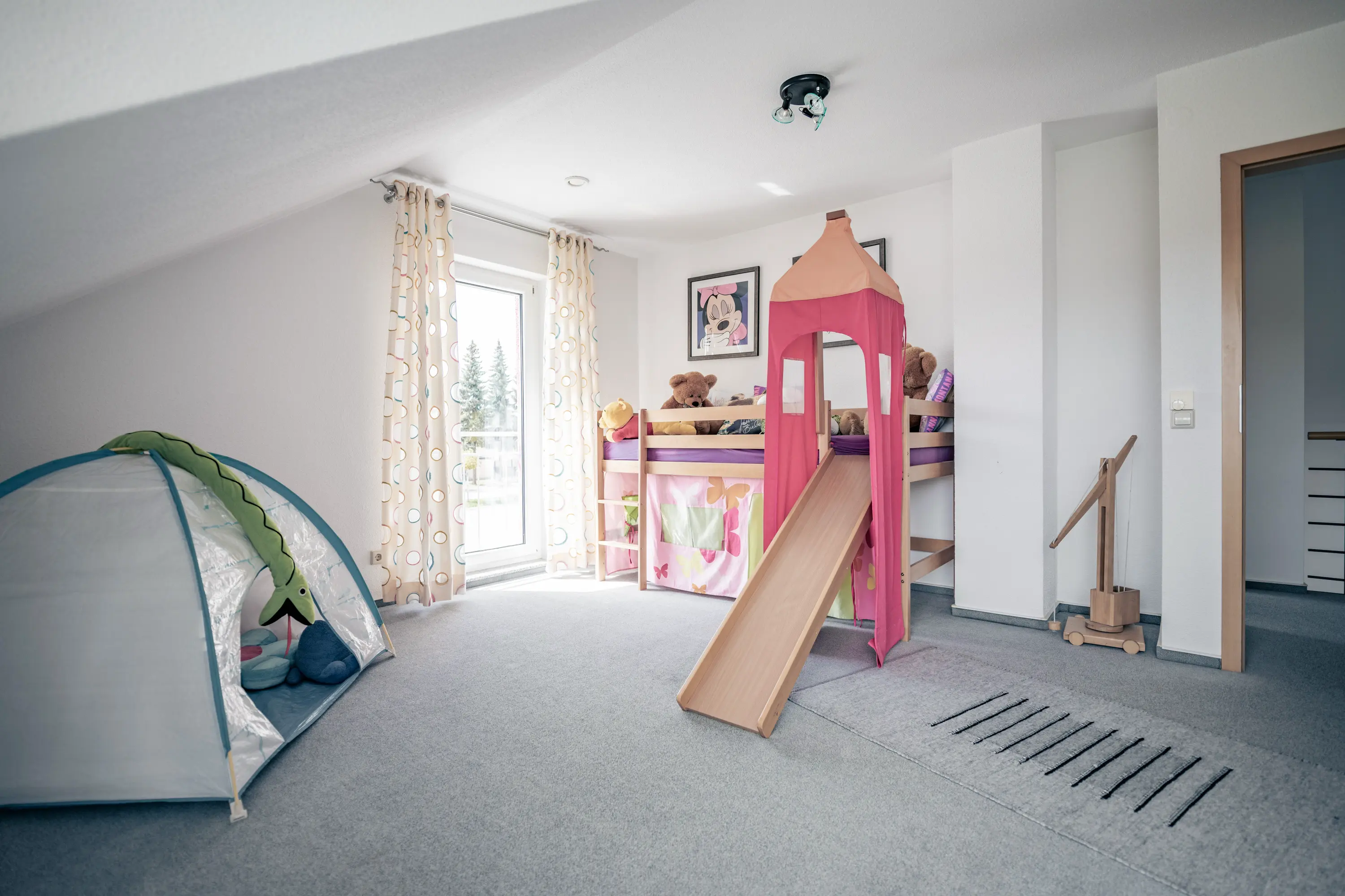 Kinderzimmer im Einfamilienhaus Basic in Vöhringen, gebaut von Hauser Massivbau