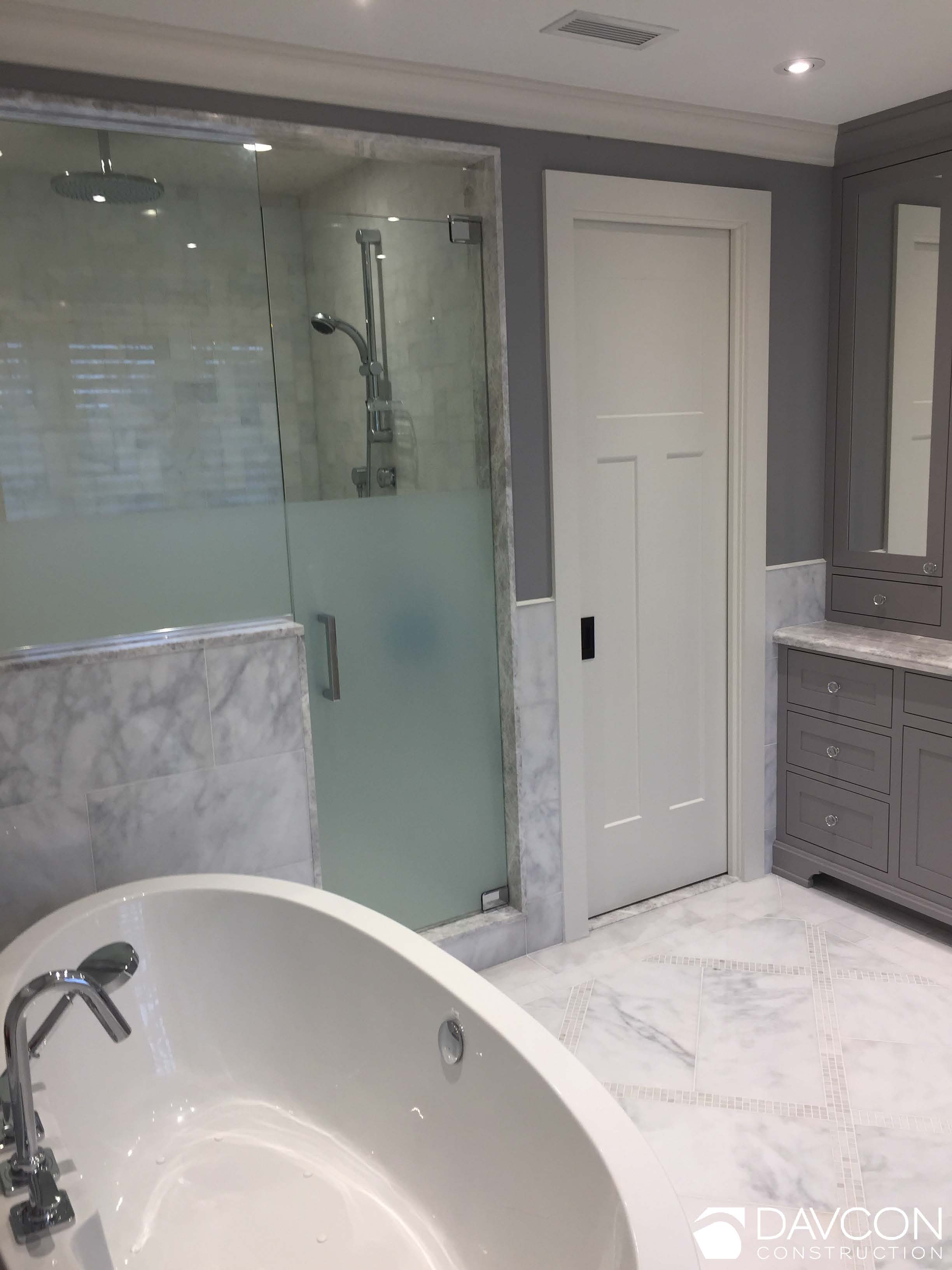 Compact bathroom with smart storage and clean design