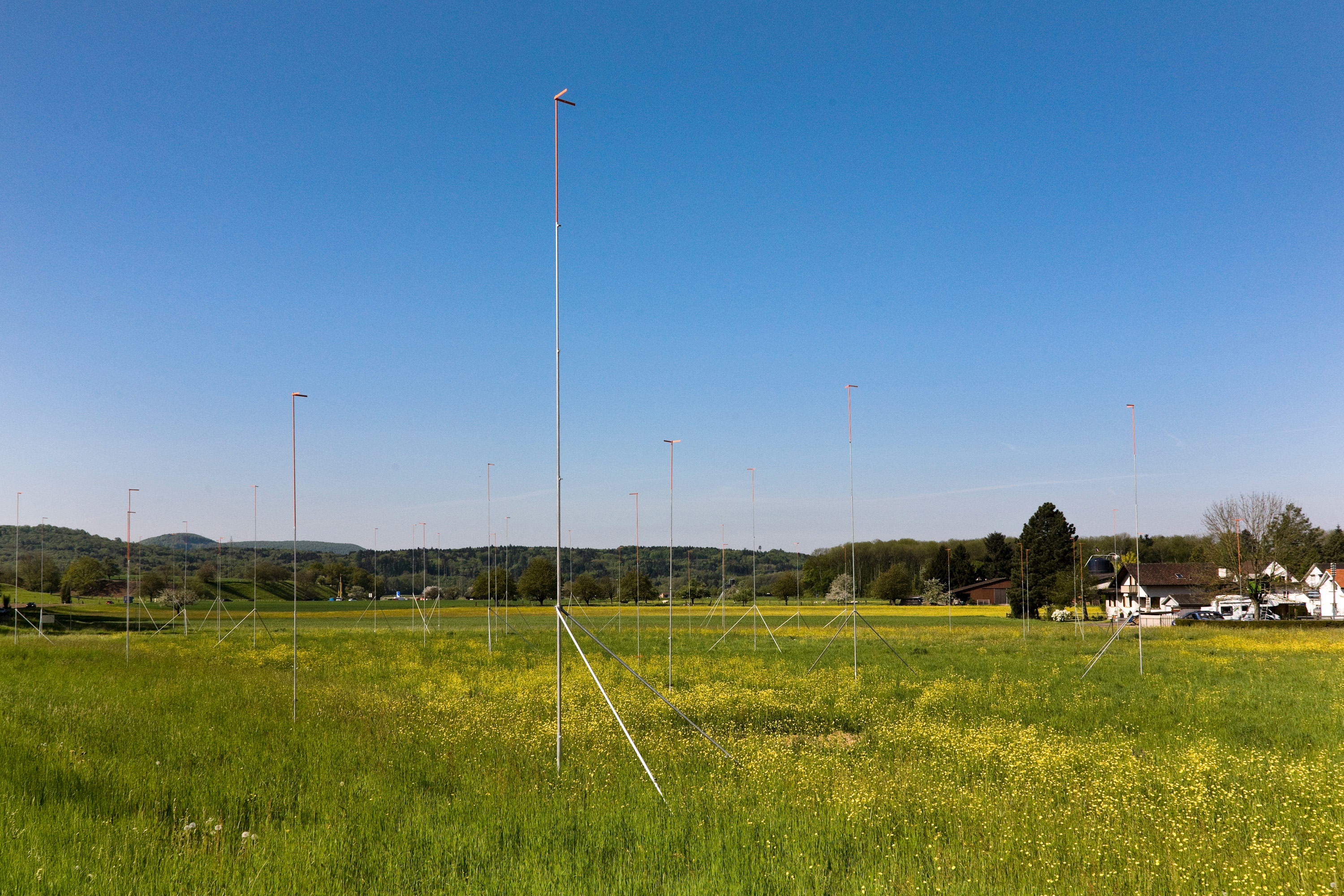 Baulandfläche mit Planungs- und Vermessungsarbeiten – Grundstückentwicklung durch Sutter Immobilien