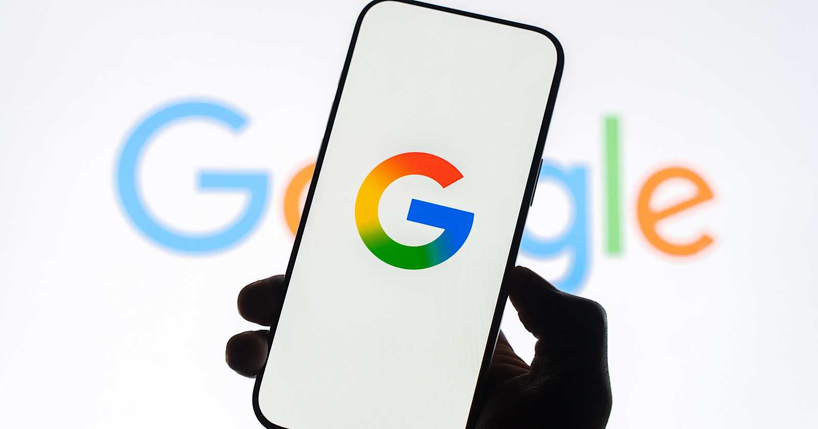 Google Discover Core Update Data: Local Publishers Lost Reach