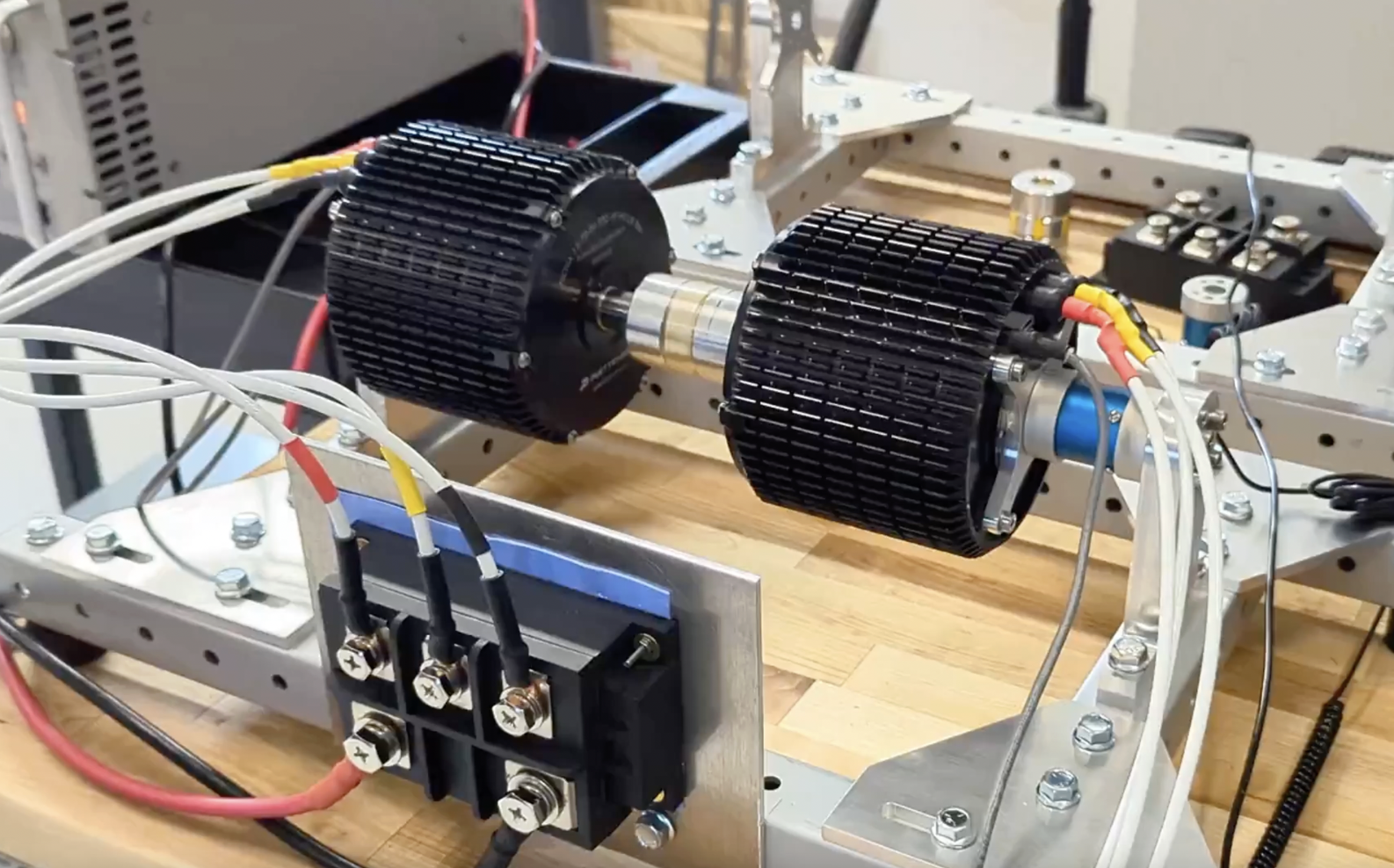Electric Motors Should Make Torque — Not Noise: Why FOC + SVPWM Is the Only Acceptable Standard in 2025