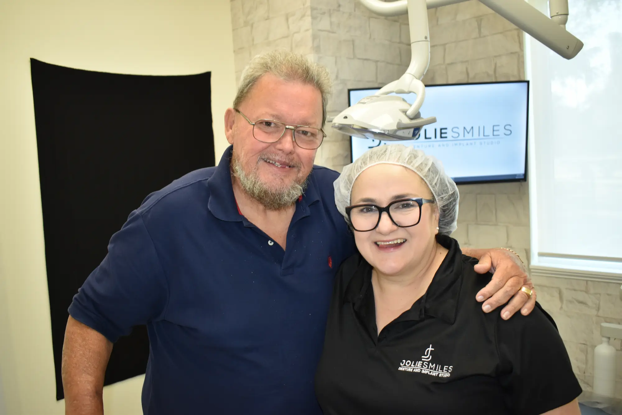 What are dental implants? 