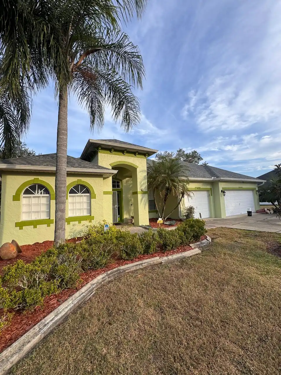 Living room after interior painting by Allforliz, with fresh neutral walls and clean finish