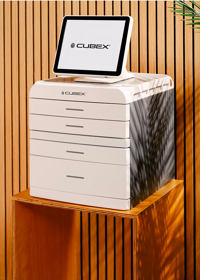 Photo in a practice of the CUBEX mini from the side cabinet in a wood stand
