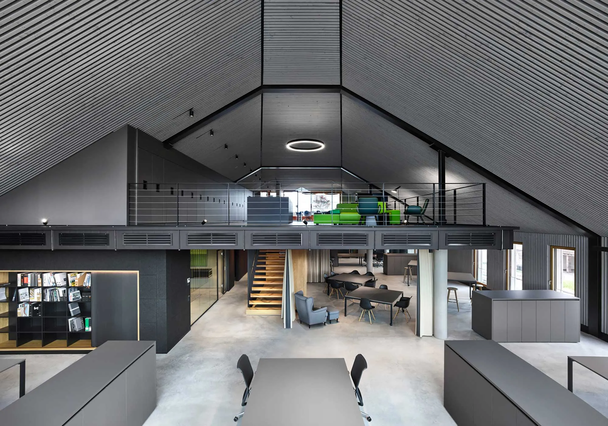 Koralan® Designlasur Silber außen Bürogebäude Freudenstadt