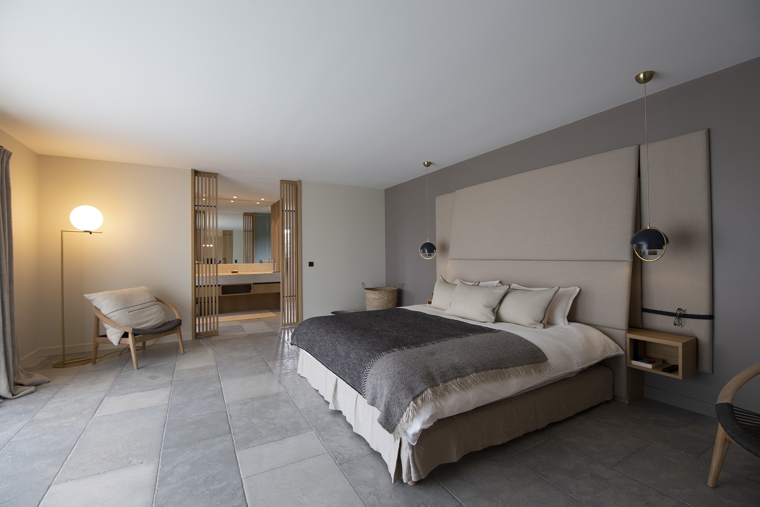 MAISON DE MAITRE NEAC