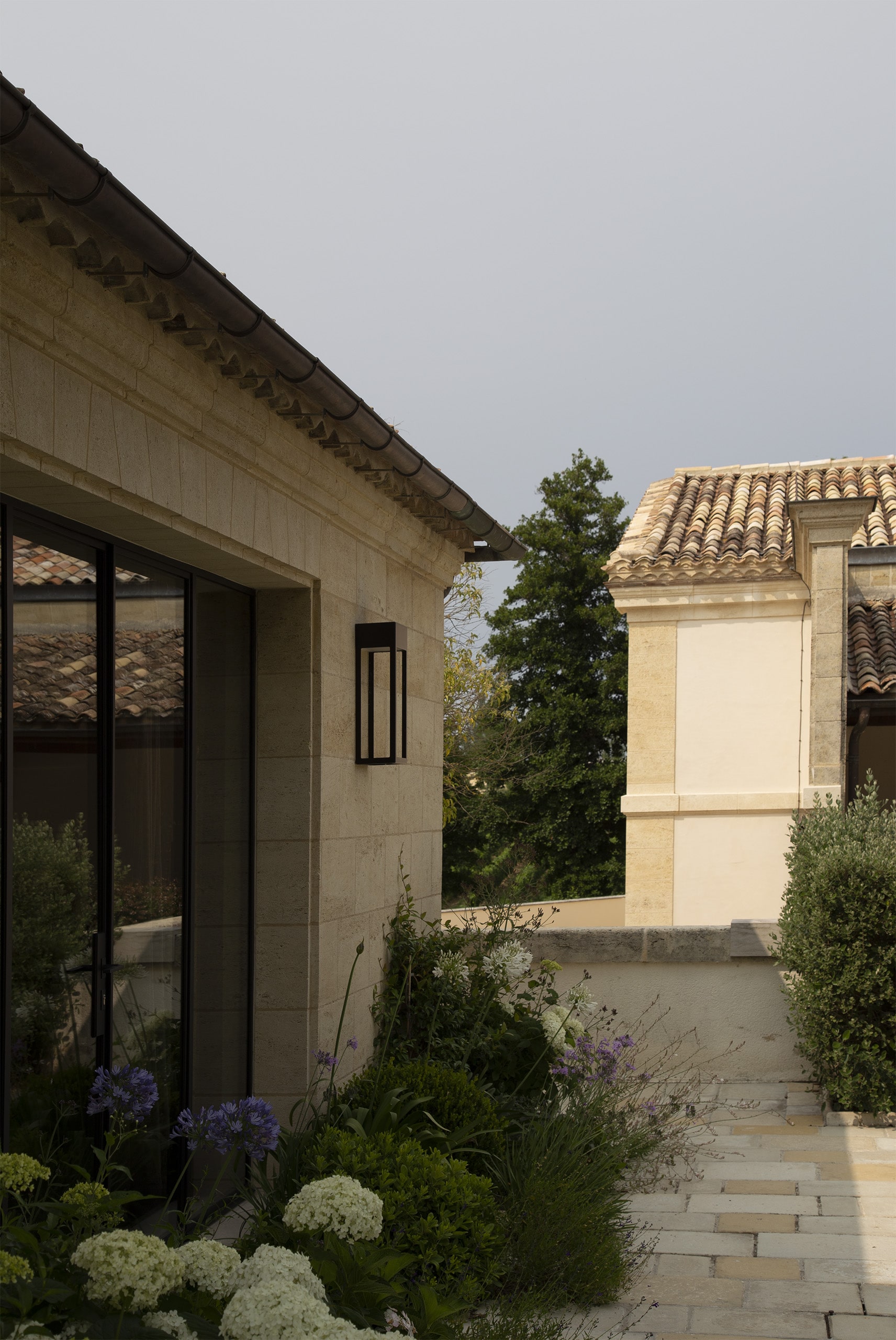 MAISON DE MAITRE NEAC