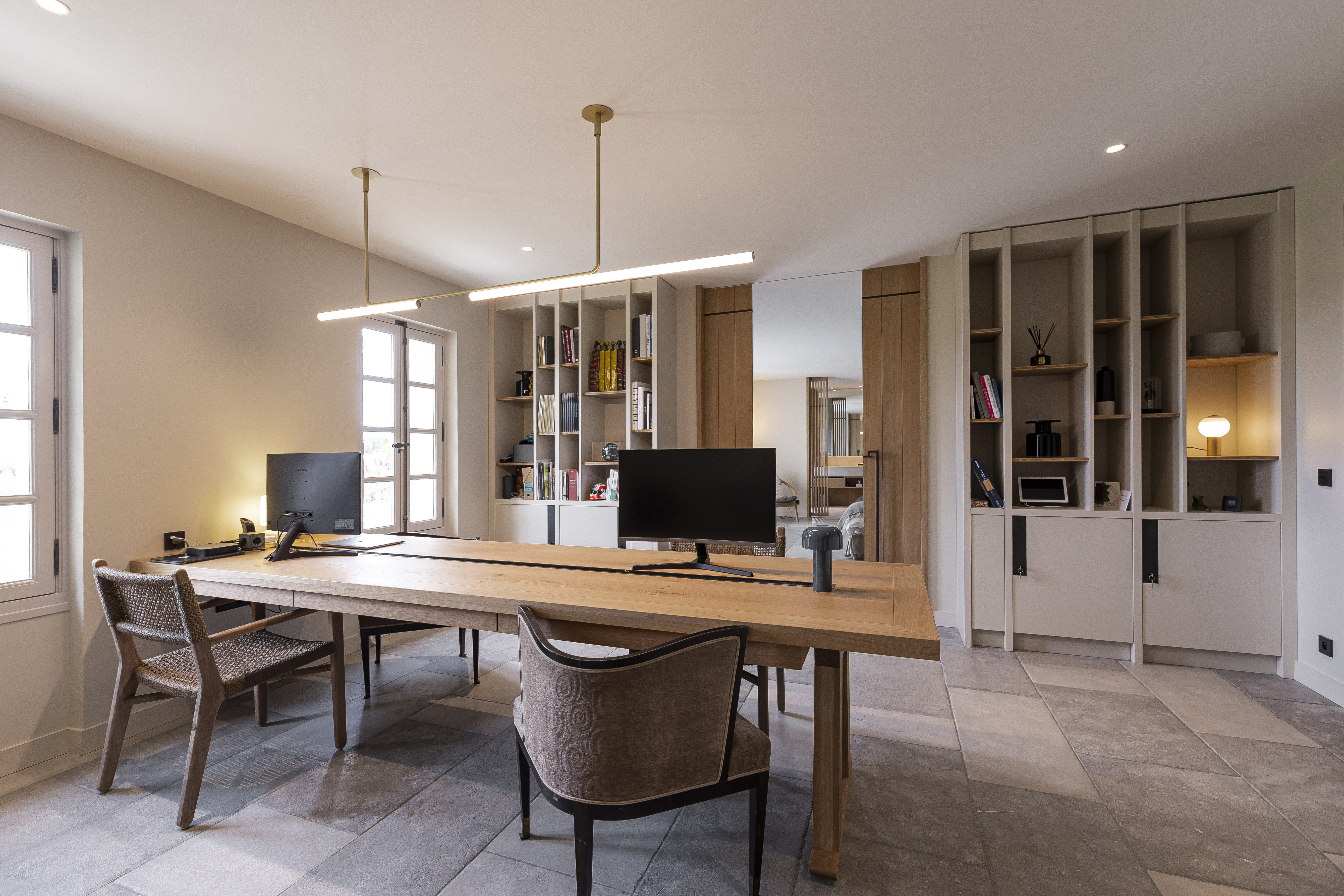 MAISON DE MAITRE NEAC