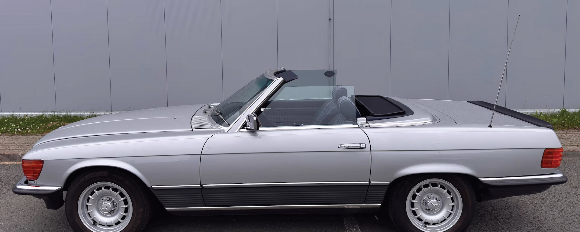 Mercedes-Benz 500SL