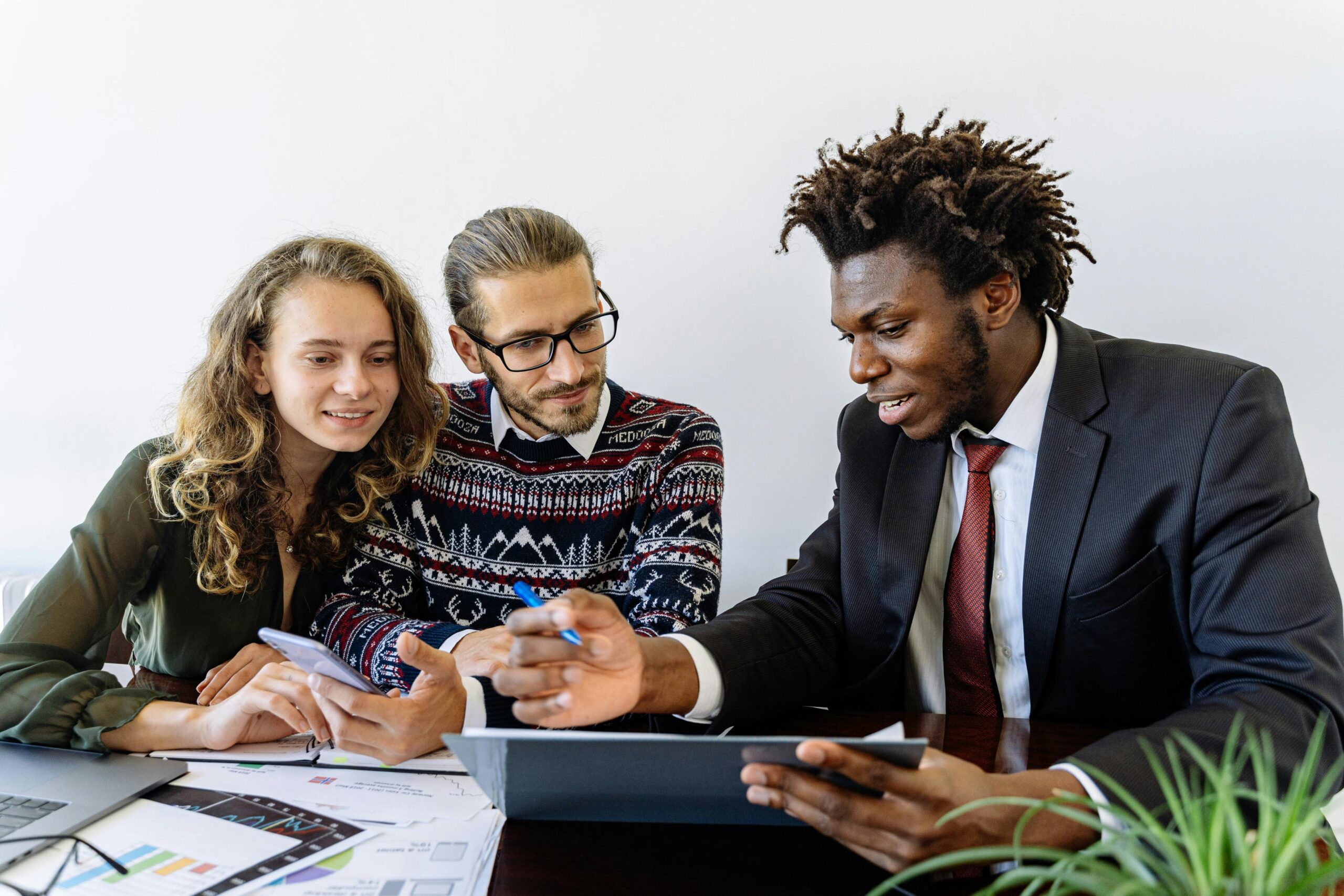 Two people working with an agent