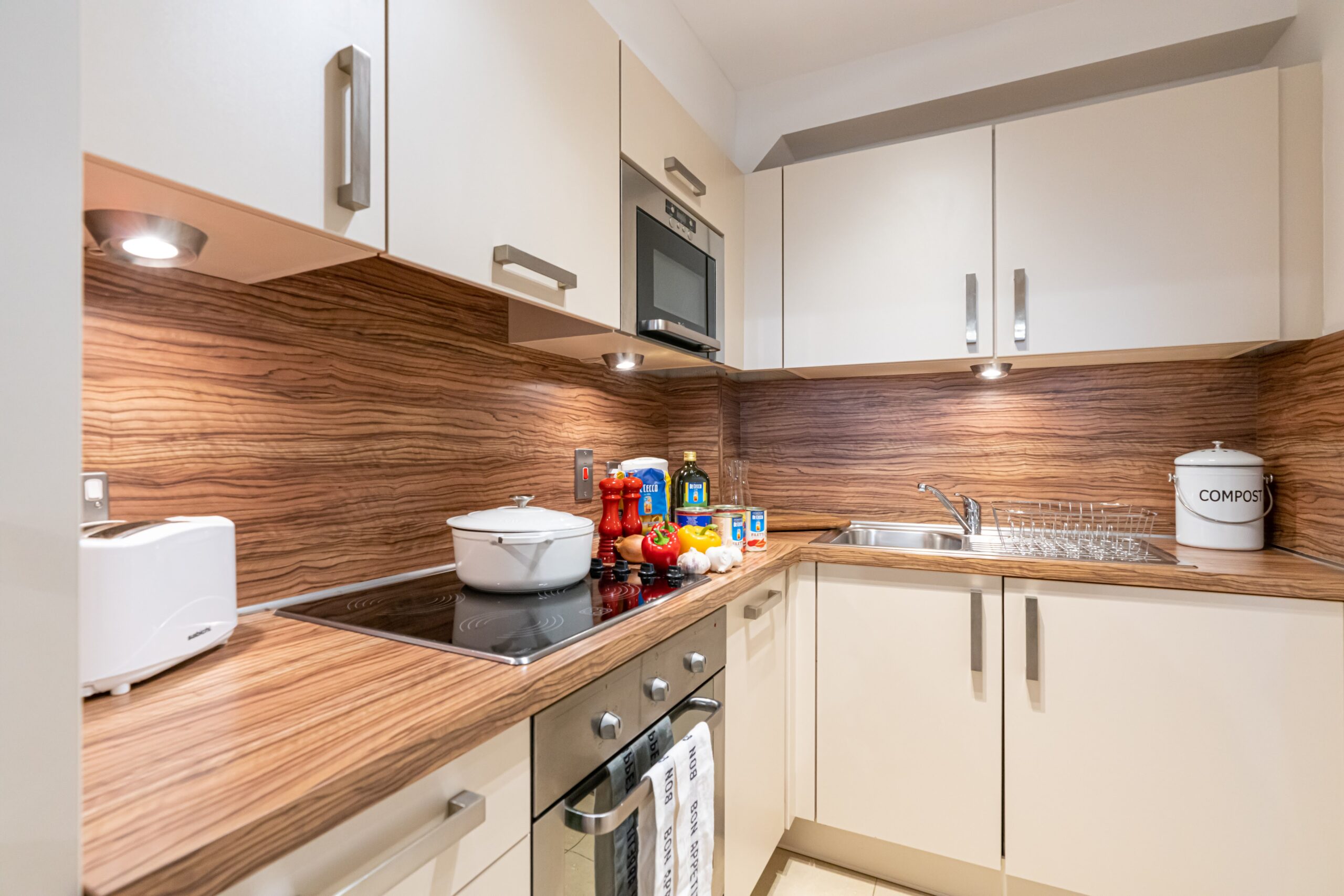VMG_kitchen-2-scaled.jpg?s
