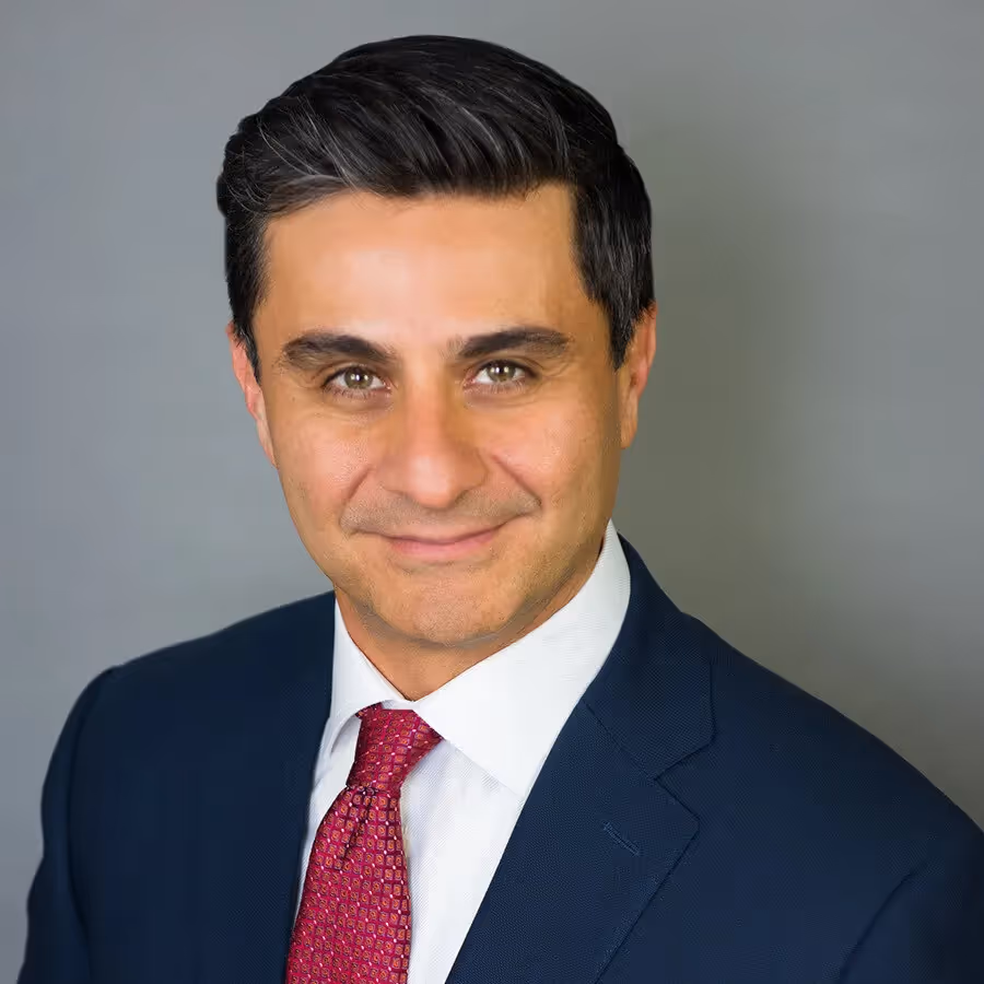 Nader Pakfar headshot