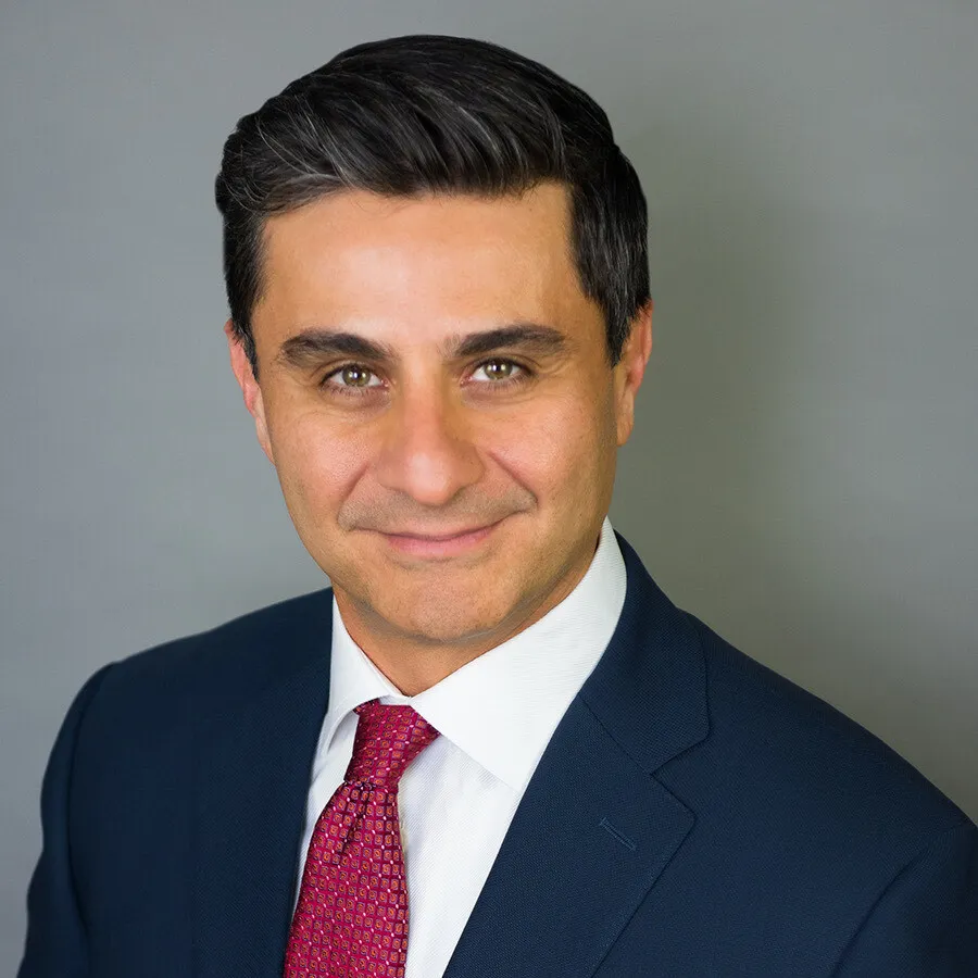 Nader Pakfar headshot