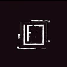 Logo blanc stylisé avec les lettres F et L entrelacées sur fond noir.