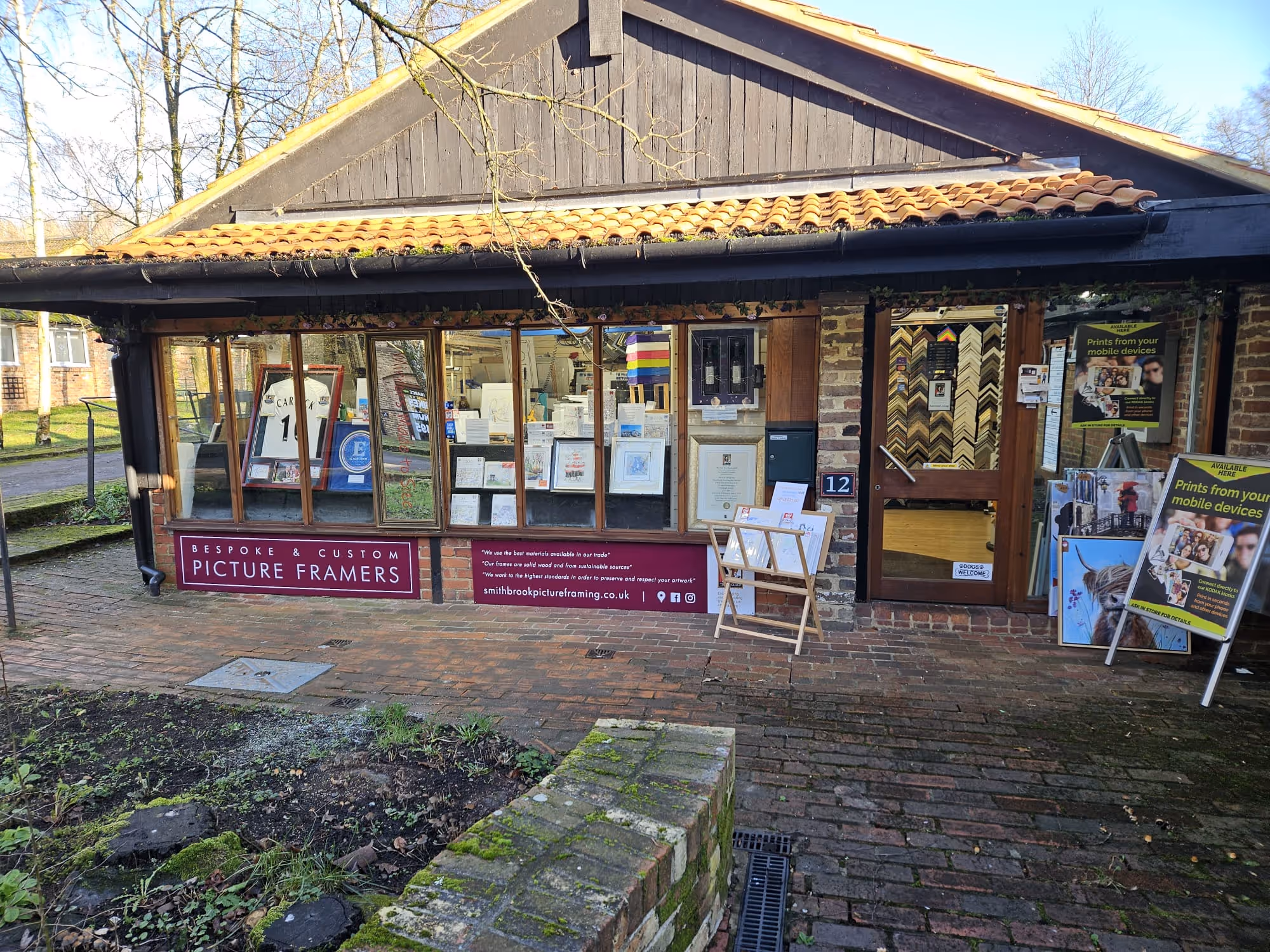 Smithbrook Picture Framing store
