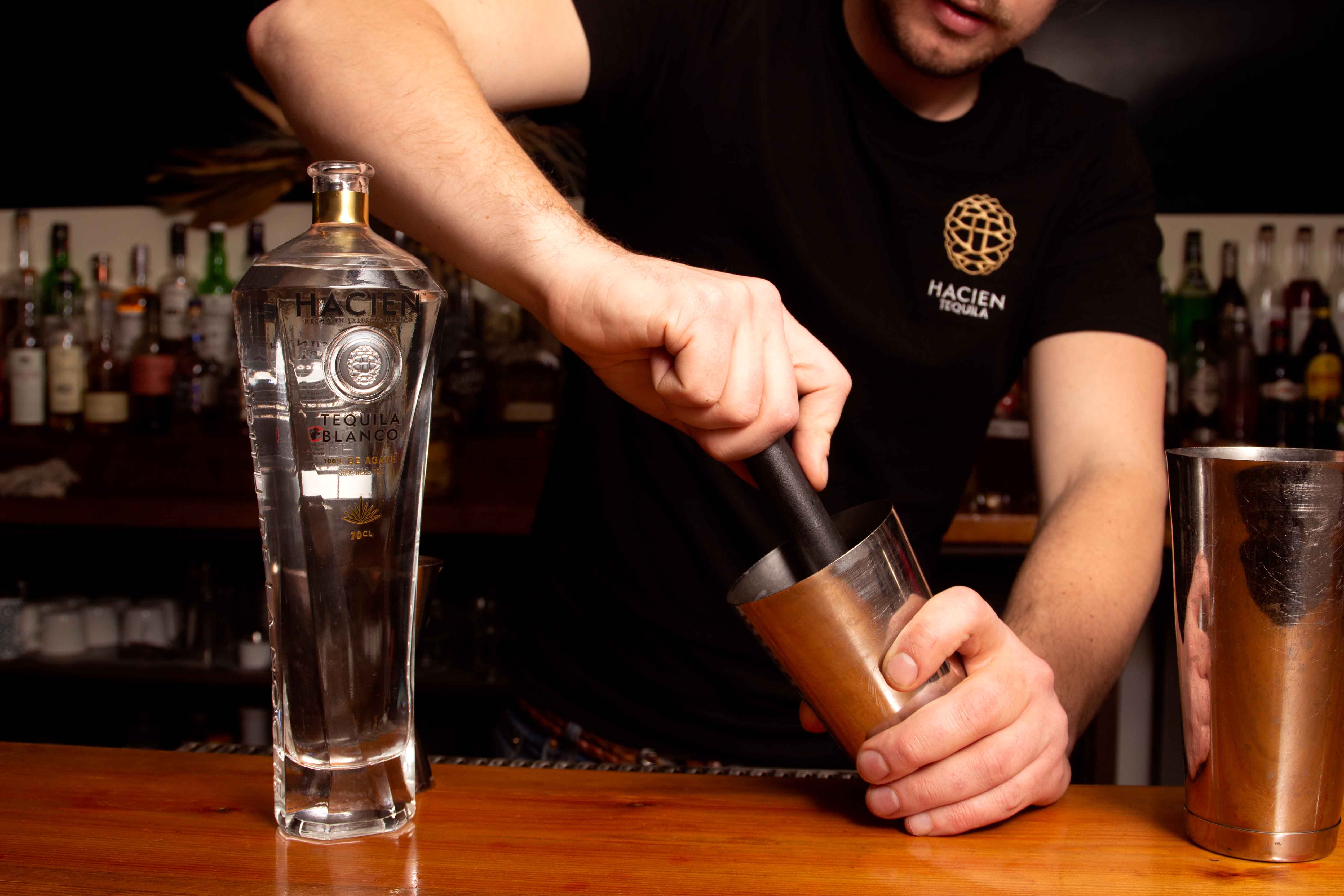 Why not liven up your Christmas day plans with a cocktail or two based on one of HACIEN’s 100% agave tequilas? 