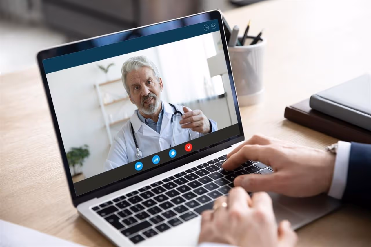 Online-Sprechstunde mit einem Arzt