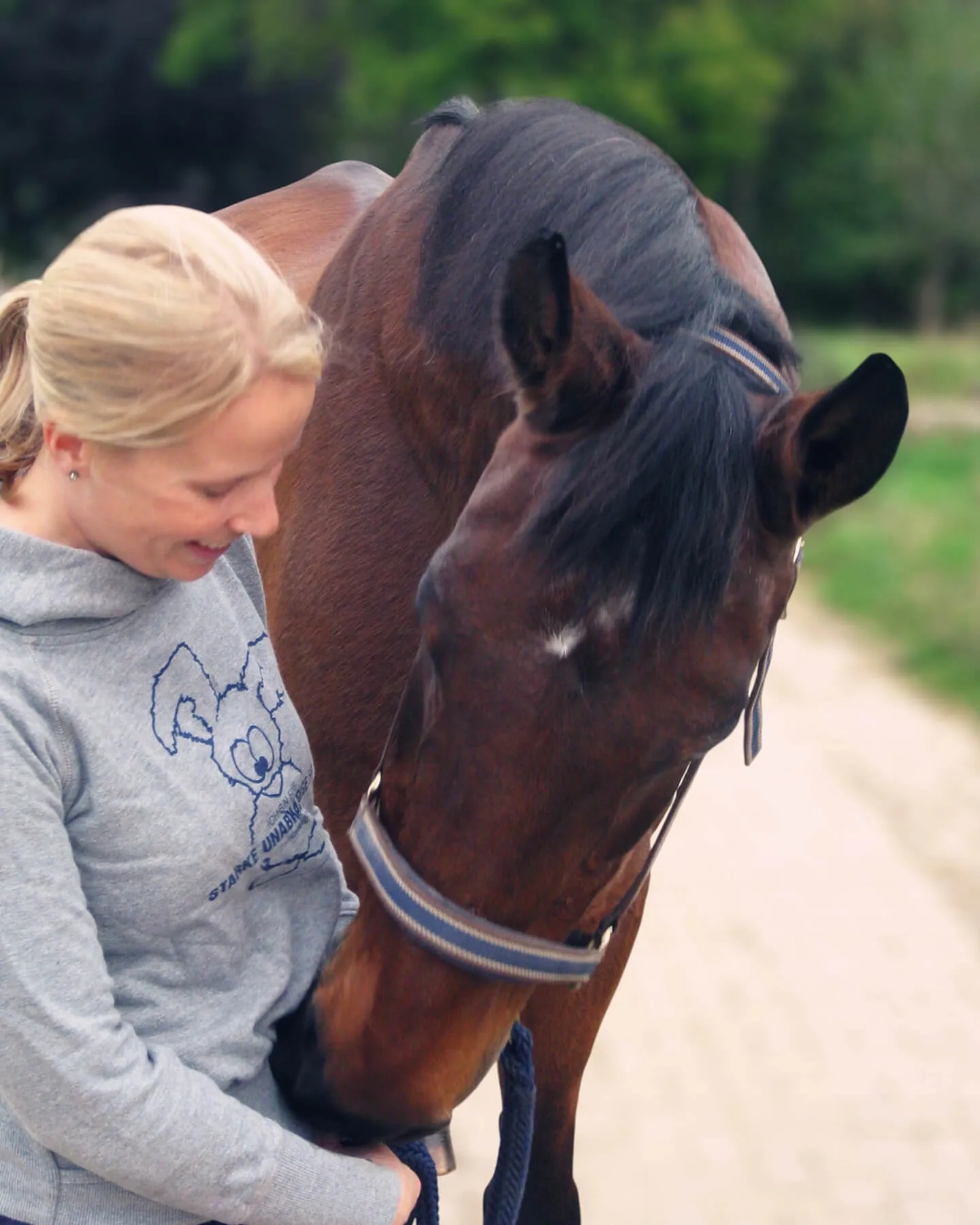 Anne mit ihrem Pferd