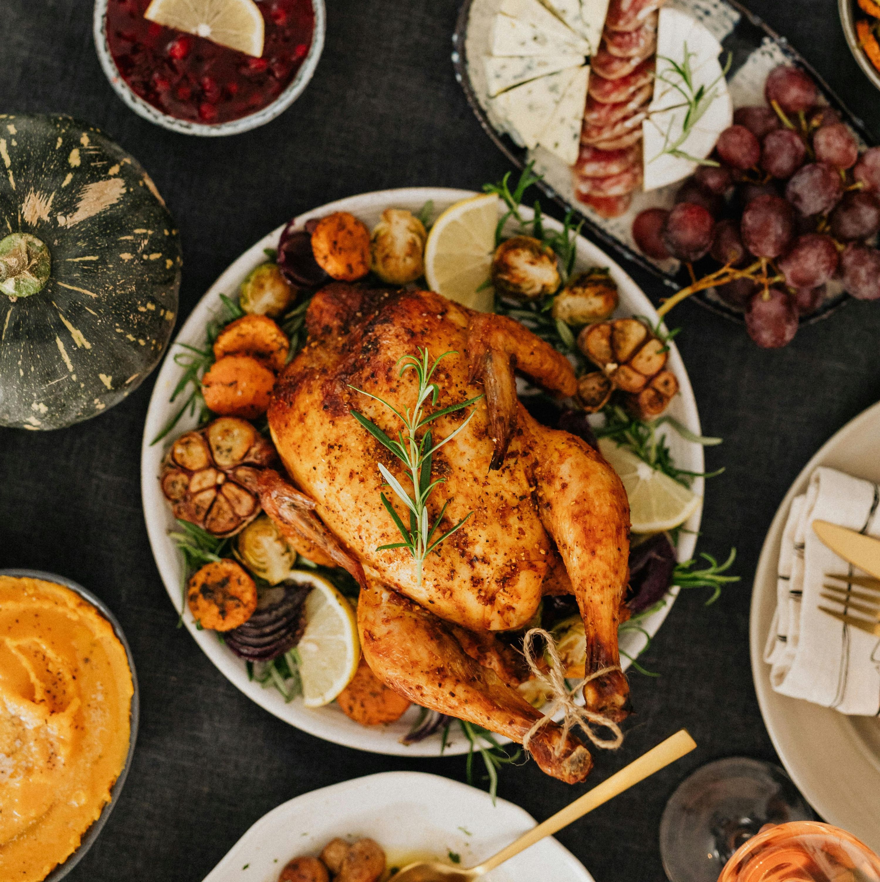 image of a main course assortment (for a chinese restaurant)