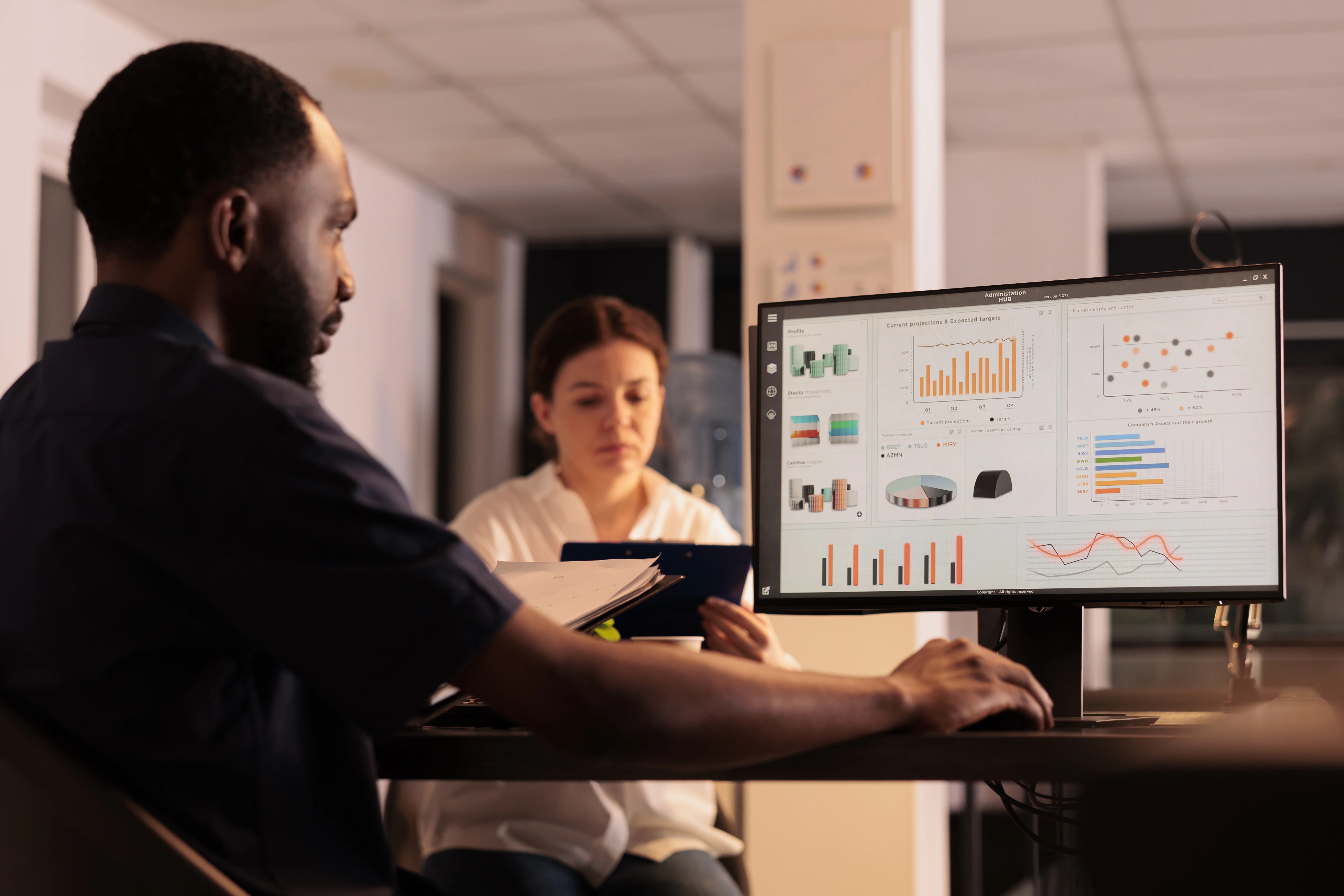 HR team using a talent intelligence dashboard to make strategic workforce decisions