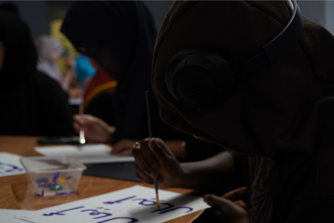 image of people gathering (for a mosque) #1