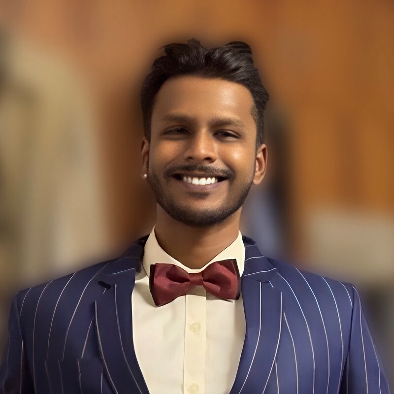 [headshot] image of customer (for an author & writer)
