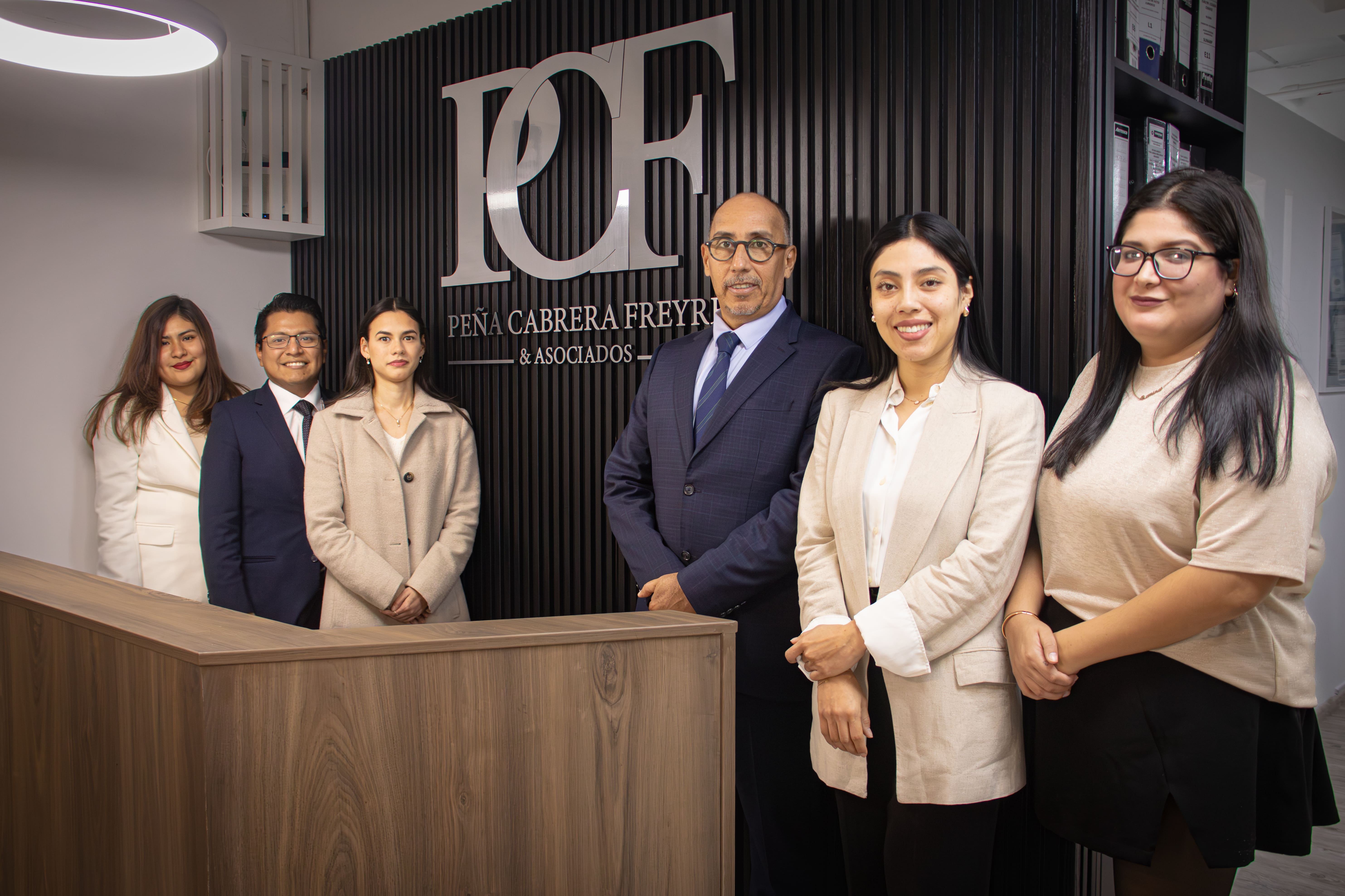 ¿Cómo elegir el mejor estudio de abogados en Perú?