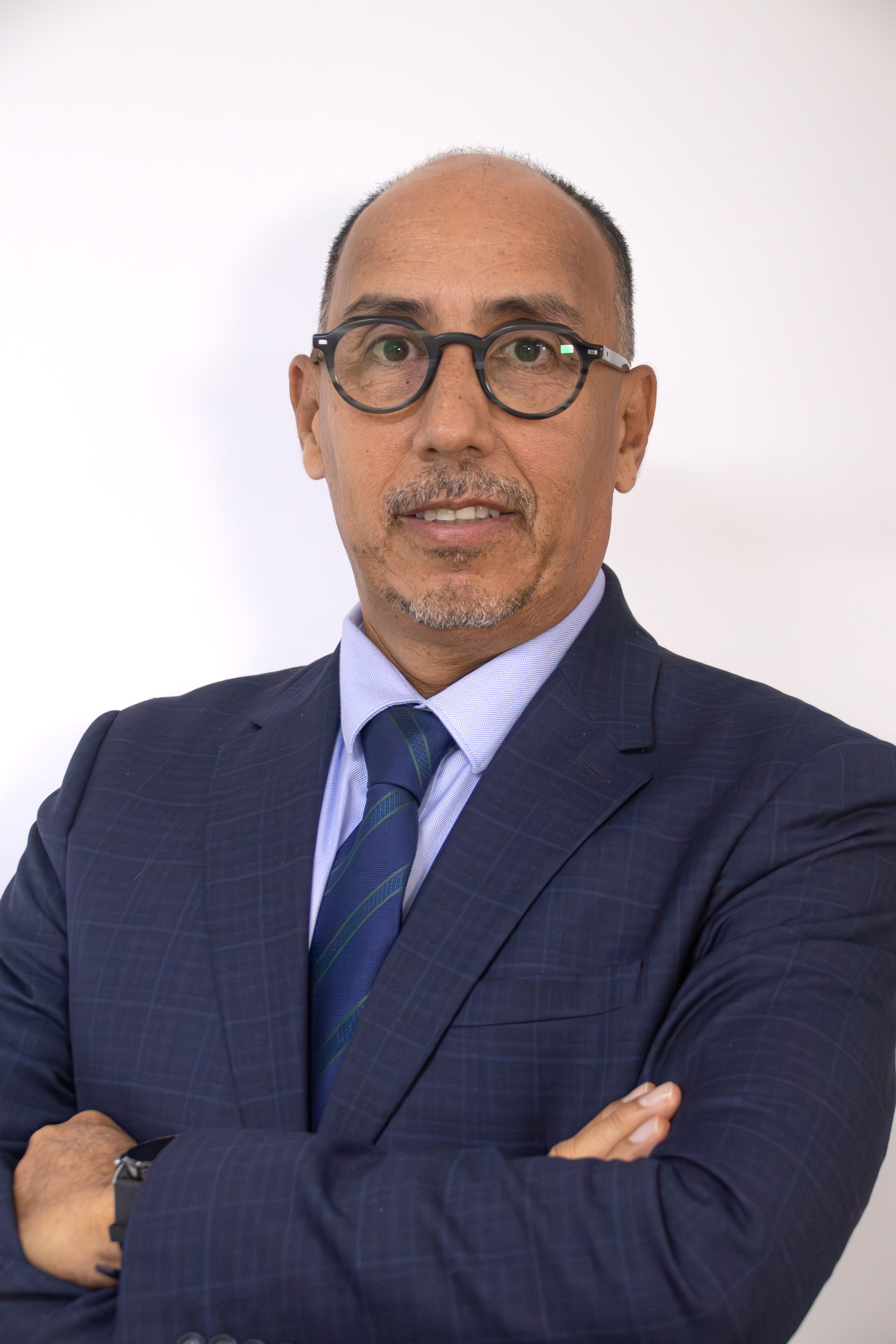 Dr. Raúl A. Peña Cabrera Freyre (CEO -Cofundador)
