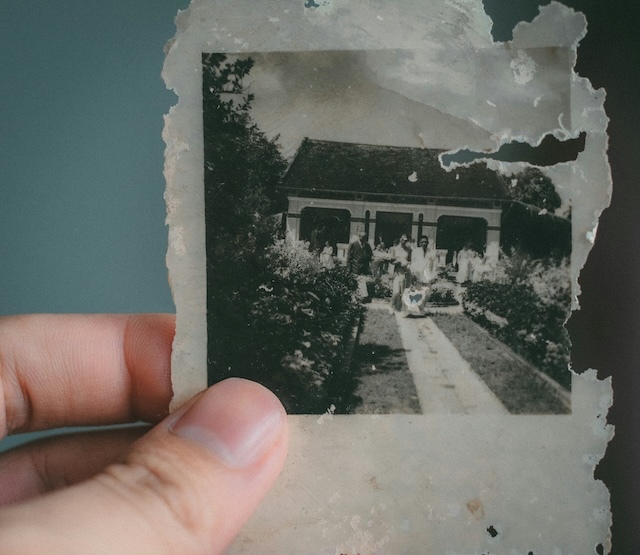 Weaving your family’s history together