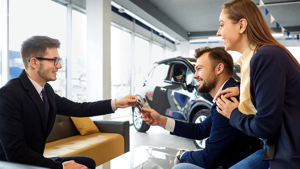 Concessionnaire automobile vente assurance