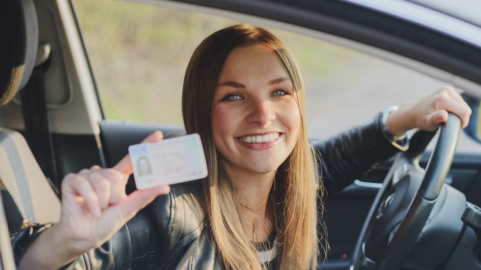 Conductrice presentation permis securise