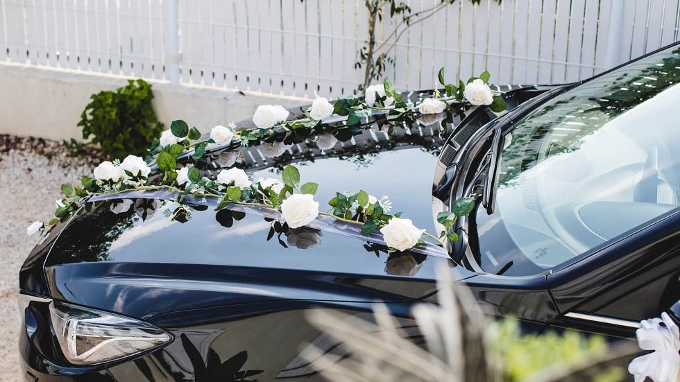 Voiture decoration cortege mariage