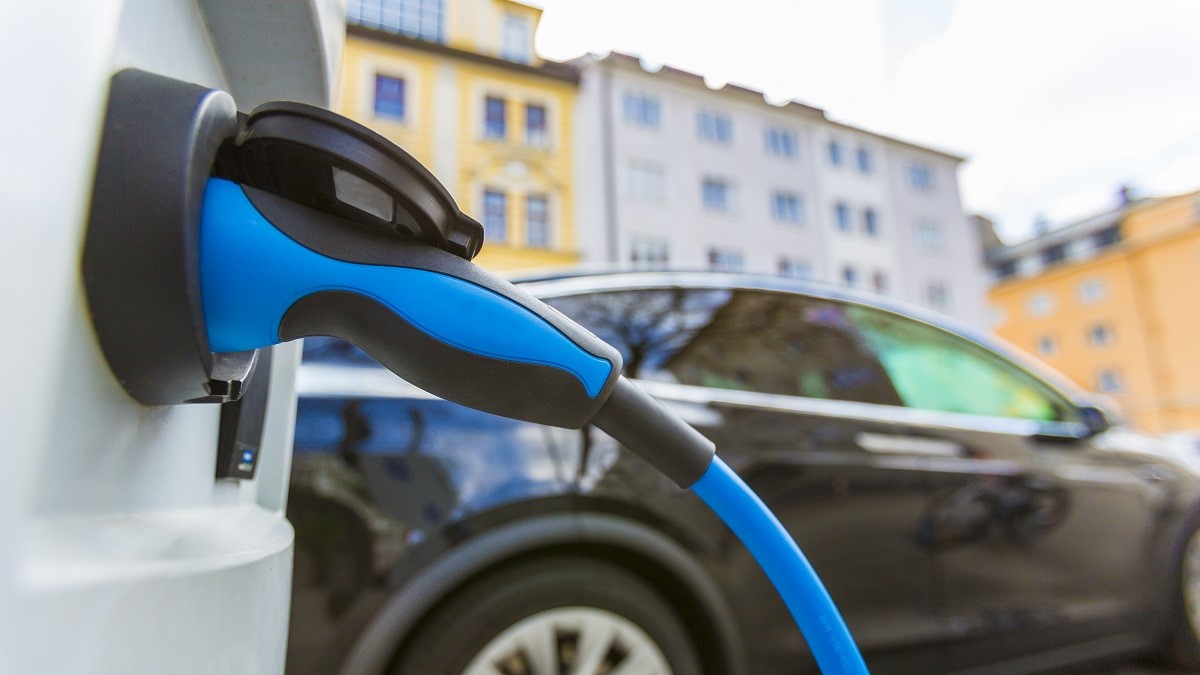 Borne recharge voiture electrique