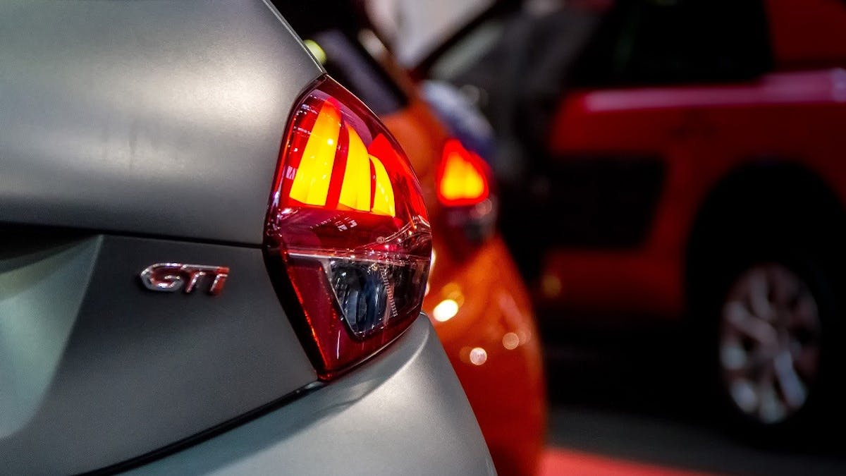 Feux d'arret de voitures Peugeot
