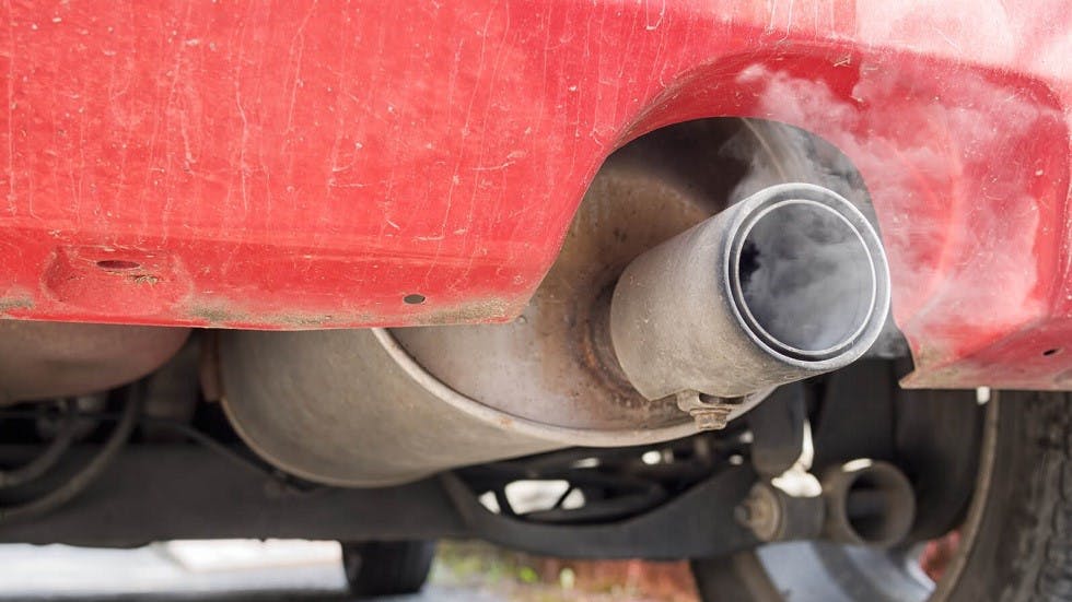 Pot echappement d une voiture