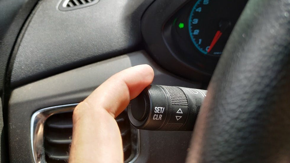 Utilisation du commodo d une voiture