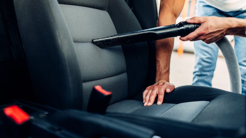 Aspirateur interieur voiture siege