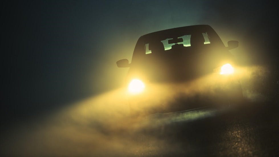 Feu brouillard avant voiture