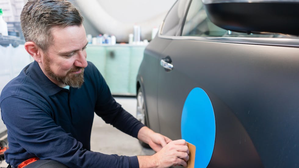 Covering sur la carrosserie d une voiture