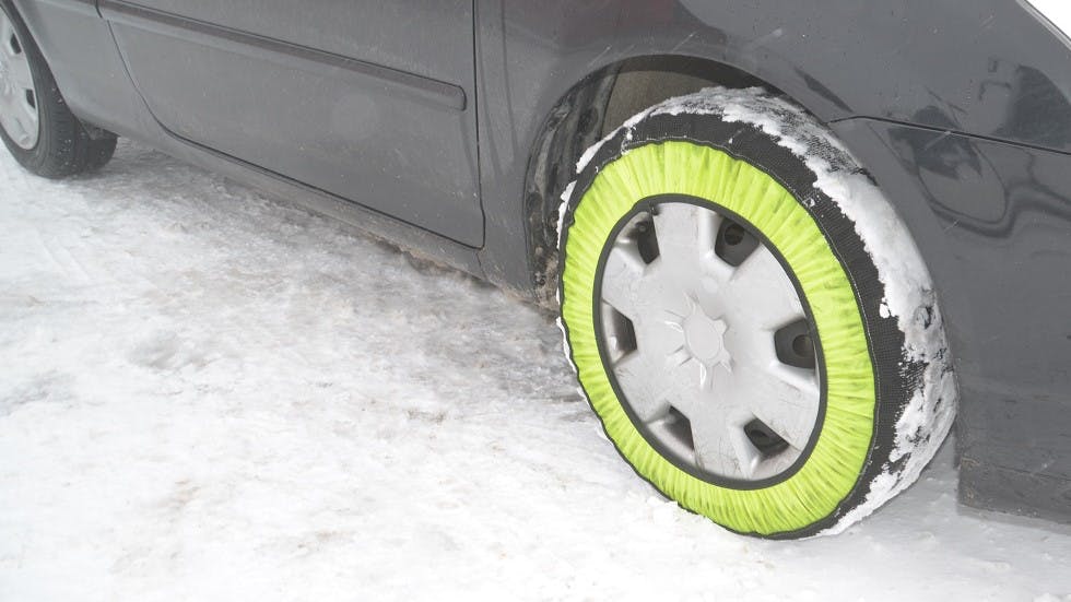 Chaine neige textile voiture