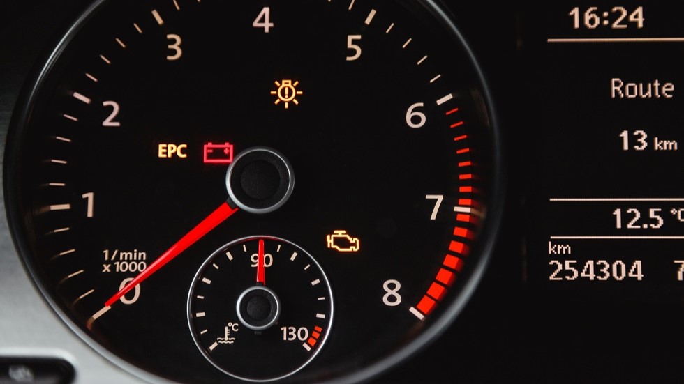 Voyants orange tableau de bord