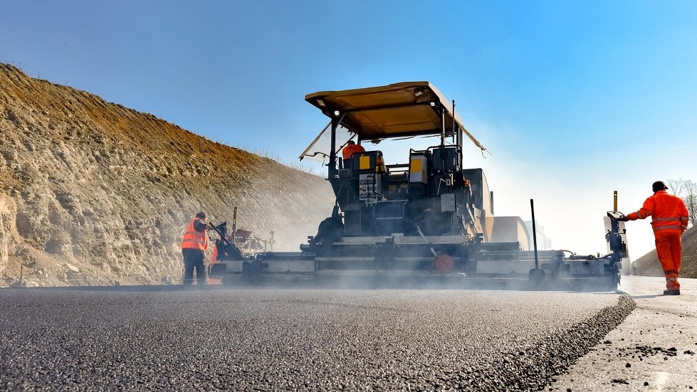 Epandeuse revetement antiderapant bitume