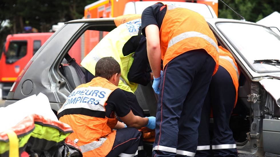 Intervention sapeurs pompiers voiture