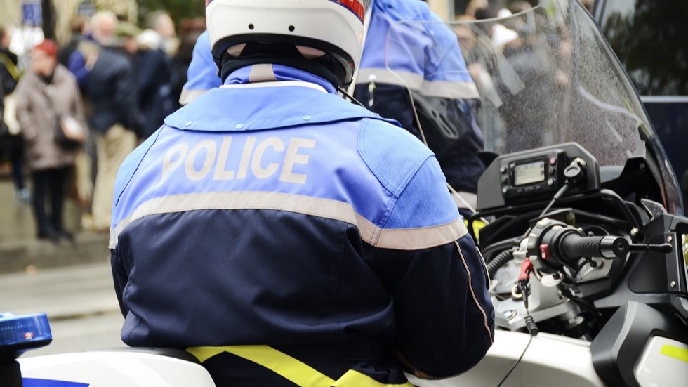 Motard police pv a la volee