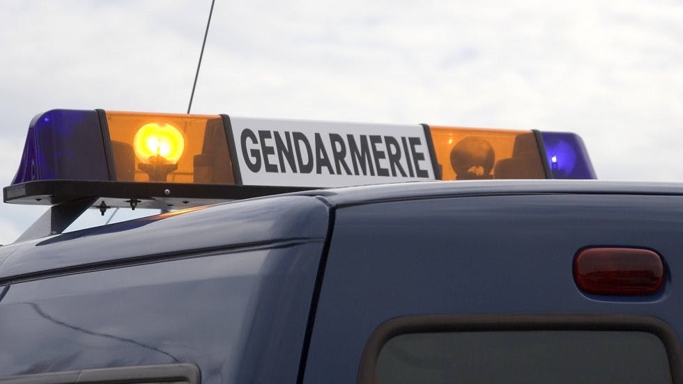 Gyrophares d une voiture de la gendarmerie