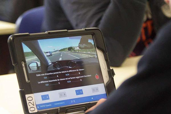 Passage d'examen sur une tablette