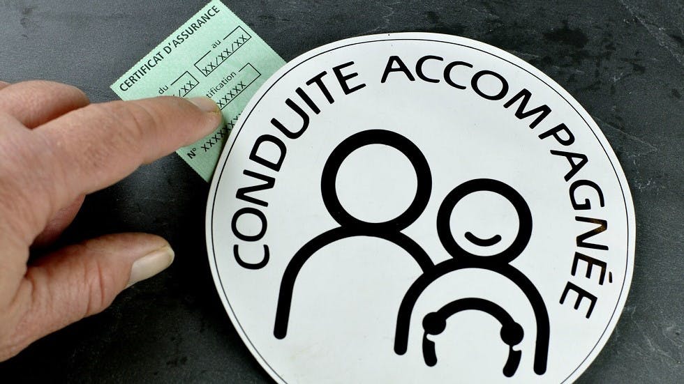 Disque de conduite accompagnee et assurance auto