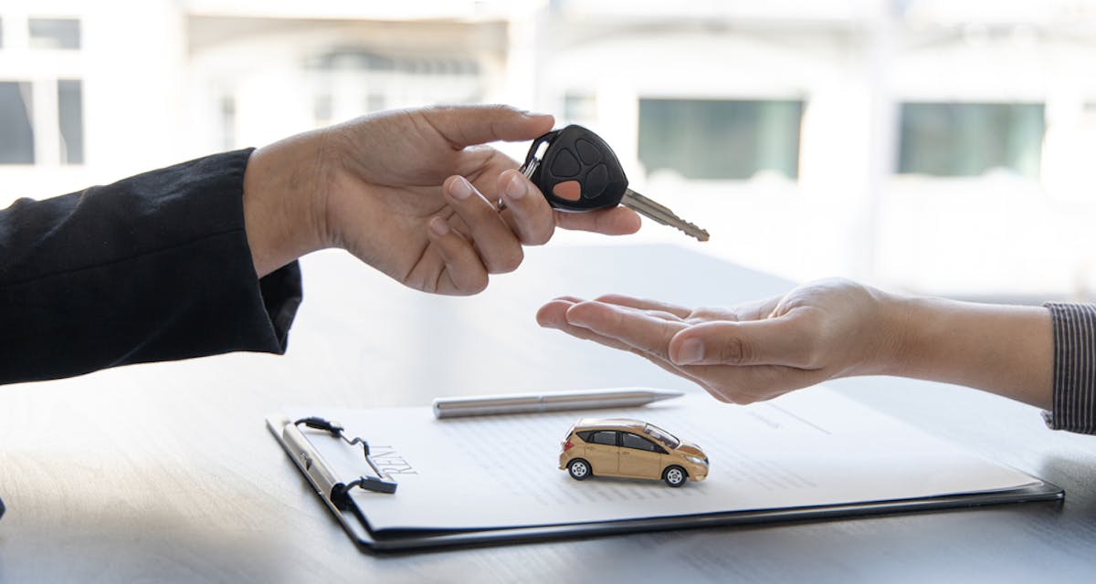Vente de voiture et passage des clefs